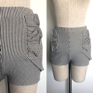 ZARA RUFFLE FRONT STRIPED KNIT SHORTS - S